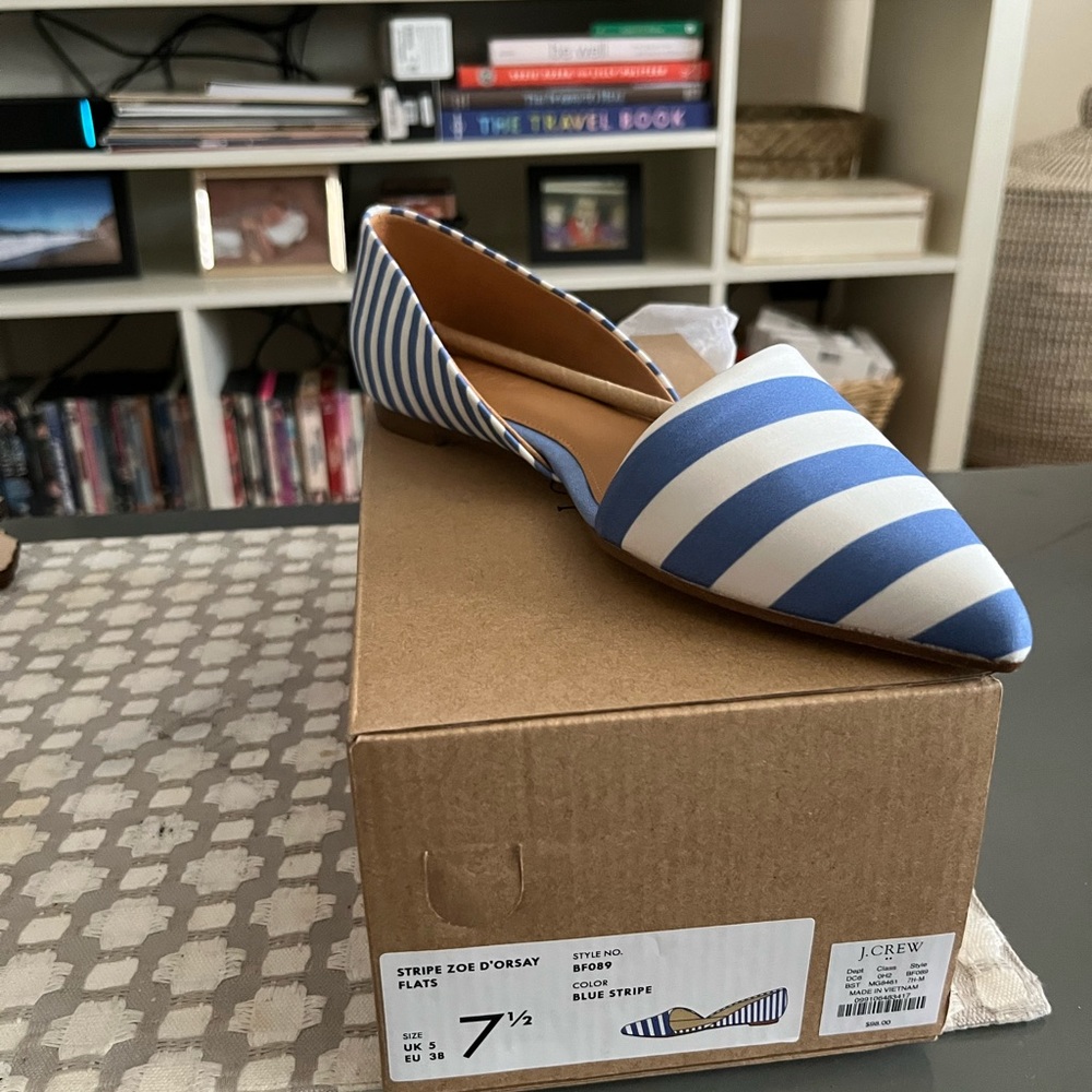 Never worn Zoe d’orsay stripe flats